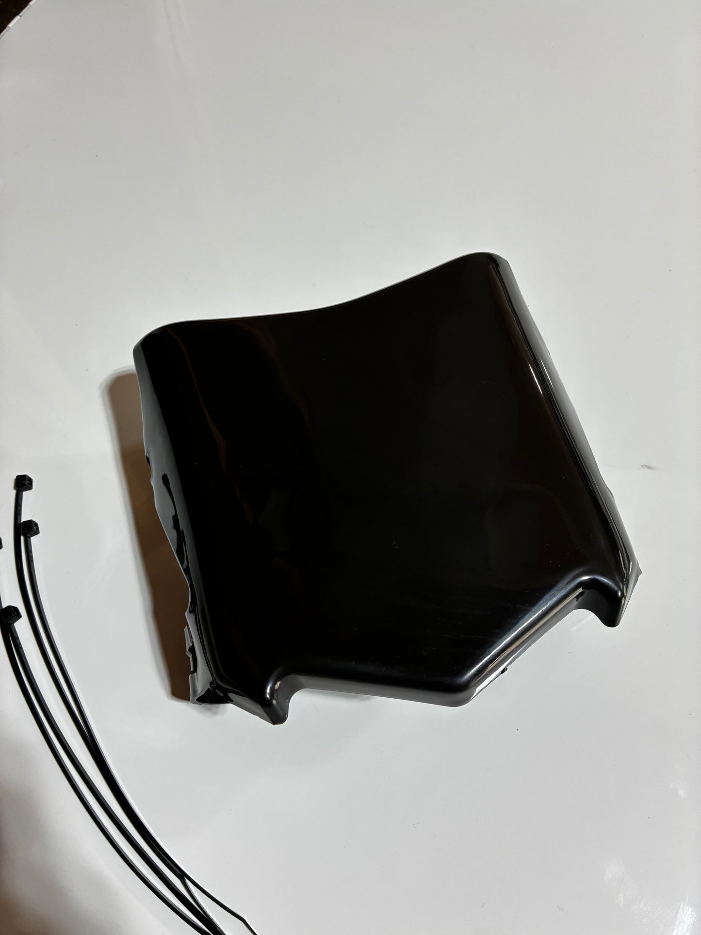 GLOSSY MOTOCUTZ STYLE FRONT PLATE