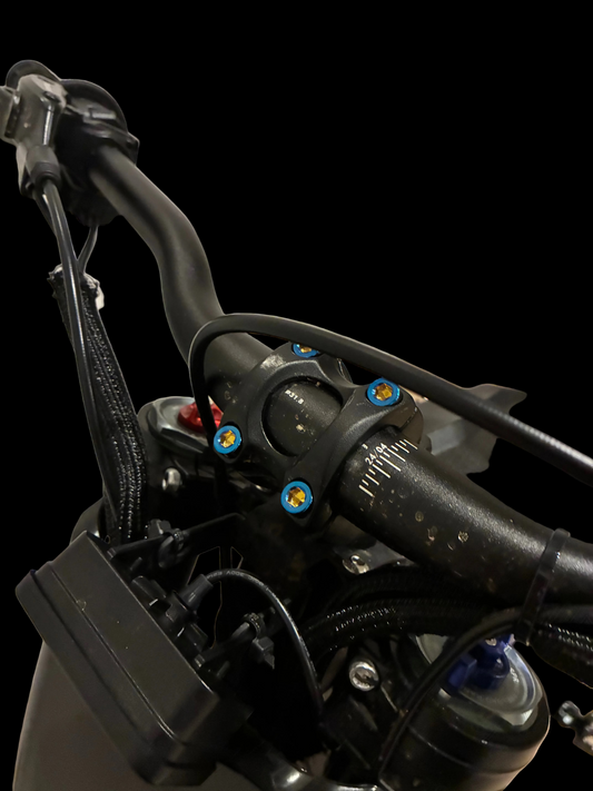 Talaira Mx3/Mx4 Bar Clamp Titanium