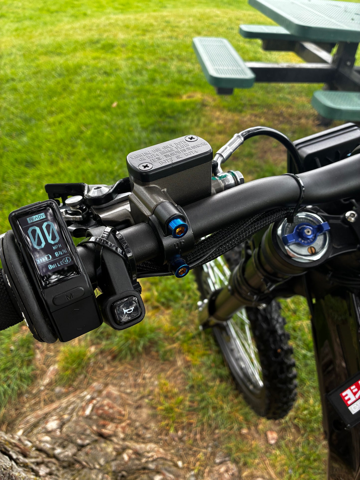Ultra bee brake Bar Clamp  titanium bolts