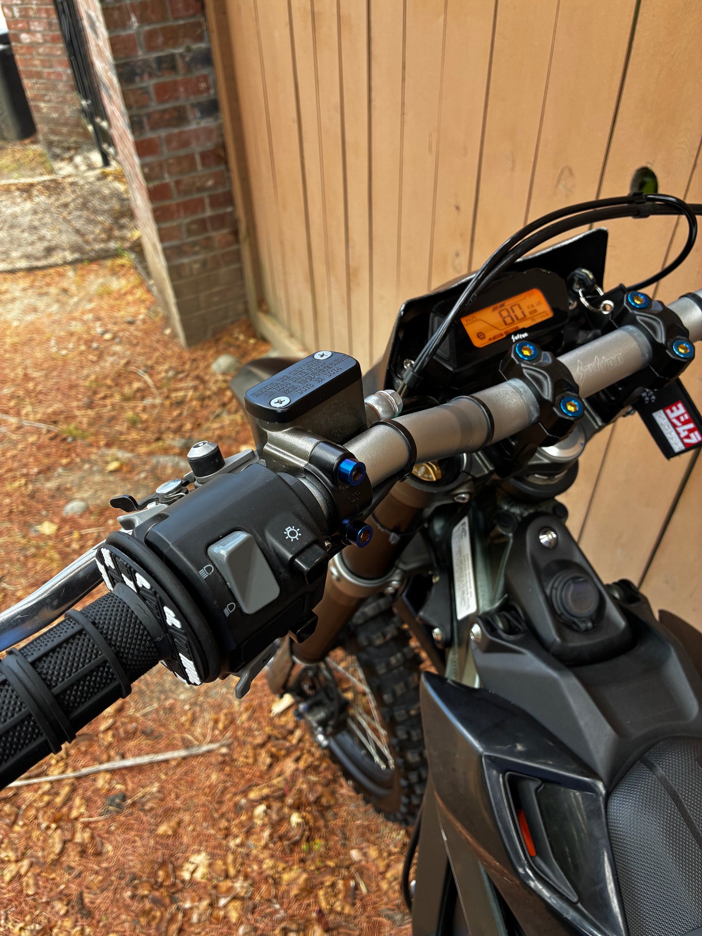 Ultra Bee Cockpit Titanium Kit